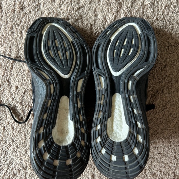 Adidas Ultraboost 21 (triple black) - Picture 5 of 6